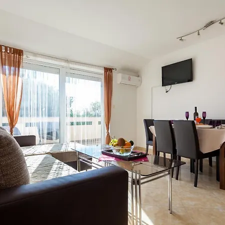 L&s Gostinjska kuća 3*