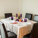 L&s Guest house 3*