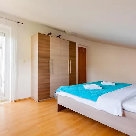 L&s Guest house 3*