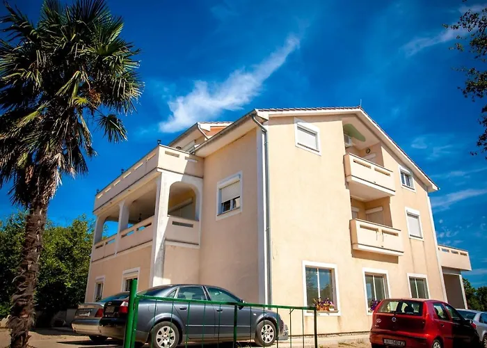 بيت ضيافة L&s